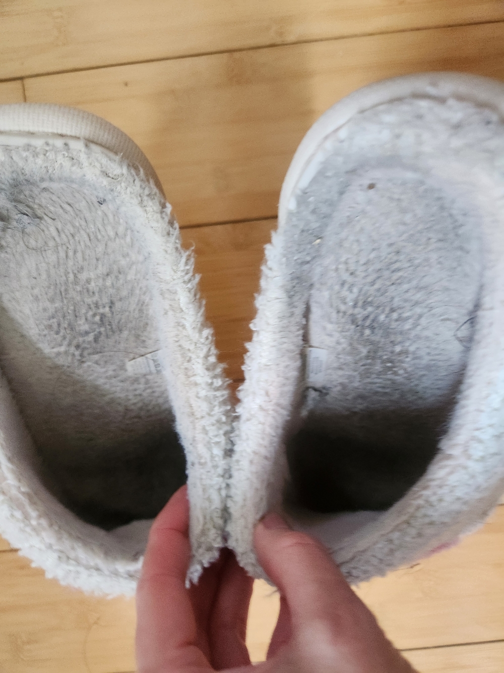 Preowned Slippers - Picture 9 of 9